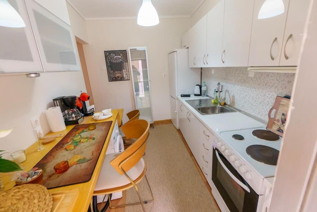 Apartment Cosy Near The Centre Thessaloniki